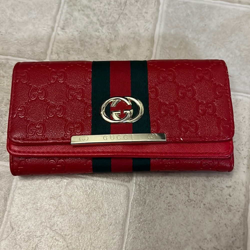 Gucci wallet